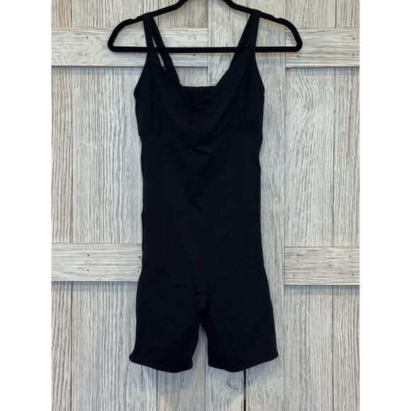 Torrid Black Body Shaper Adjustable Strap Slimming Women’s Size 0 - Picture 1 of 6